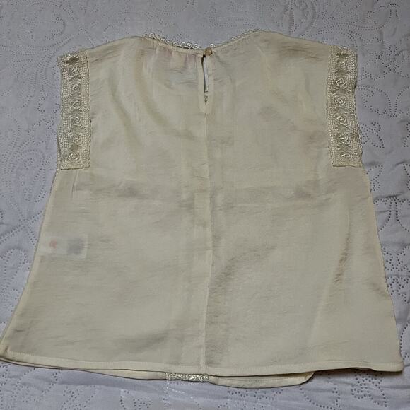 NWOT Ruby & Bloom Lace Blouse Size 7/8 - Picture 4 of 10